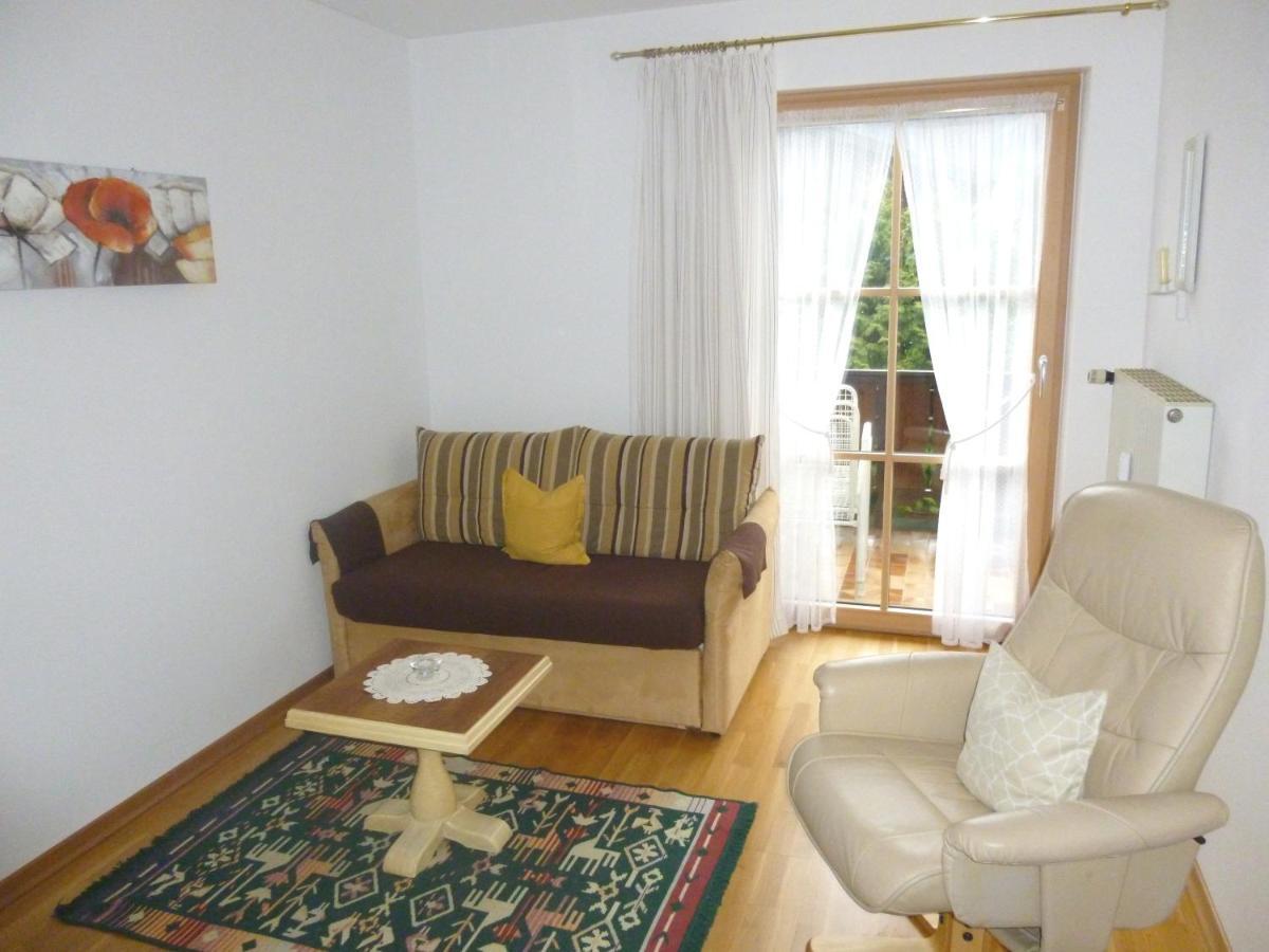 Ferienwohnung Edmeier 베르나우암히엠지 외부 사진